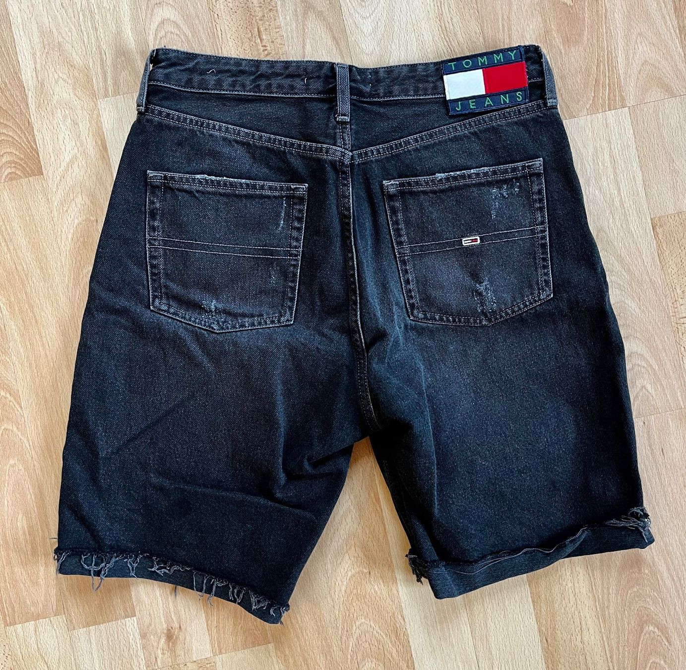 Tommy Hilfiger Pantaloni: Tommy Jeans Shorts Gr. 29 – Nuovo (secondo la descrizione) da Luzern venduto da Tschuu 1