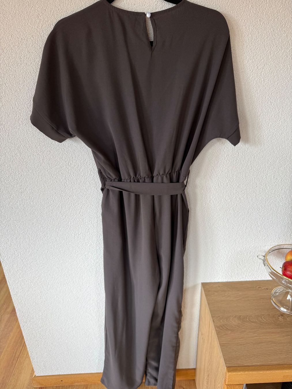 Tute: Jumpsuit M, mit Gürtel, Farbe taupe – Usato da Braunwald venduto da Noveredo 2