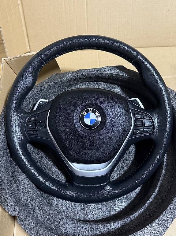 Alle Autoersatzteile: Bmw Lenkrad mit Schaltwippen – Gebraucht aus Regensdorf von arm_2cb9