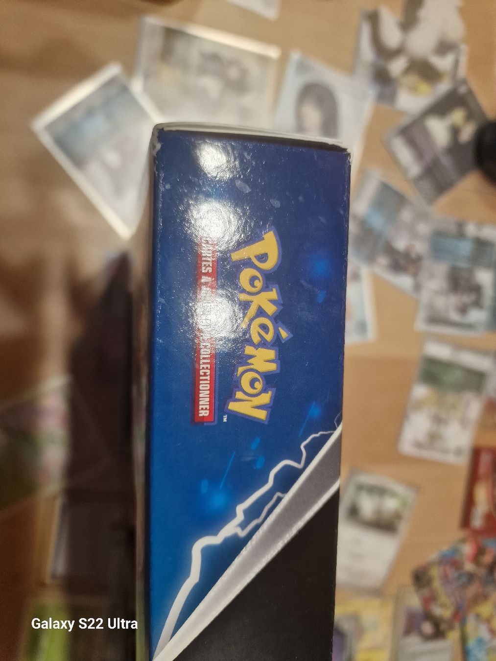 Pokémon Carte collezionabili: Pokémon Pikachu V Box FR scellé 4 boosters – Nuovo e nell'imballaggio originale da Bulle venduto da ned_msw7 2