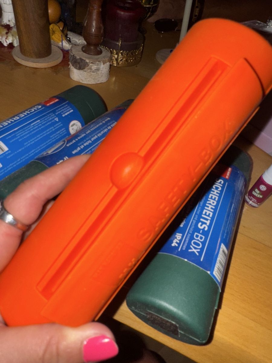 Unità & Adattatore: Sicherheitsbox Max Hauri , Steckerbox, 4 Stk, neuwertig – Nuovo e nell'imballaggio originale da Schwellbrunn venduto da Magdalena888 3