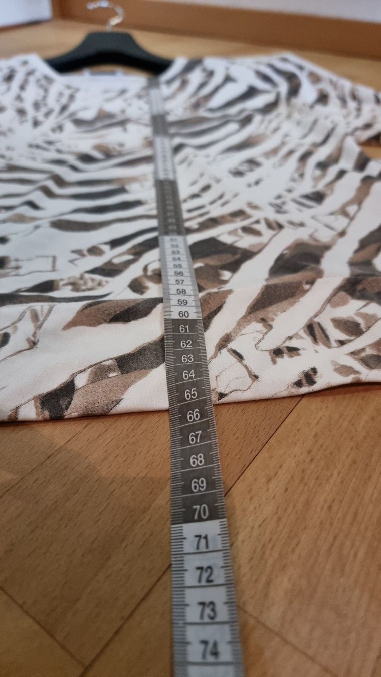 Maglioni & Felpe: Schöner Pullover mit Tiermuster, Grösse 40, Herbst – Usato da Wald ZH venduto da CapLux 6