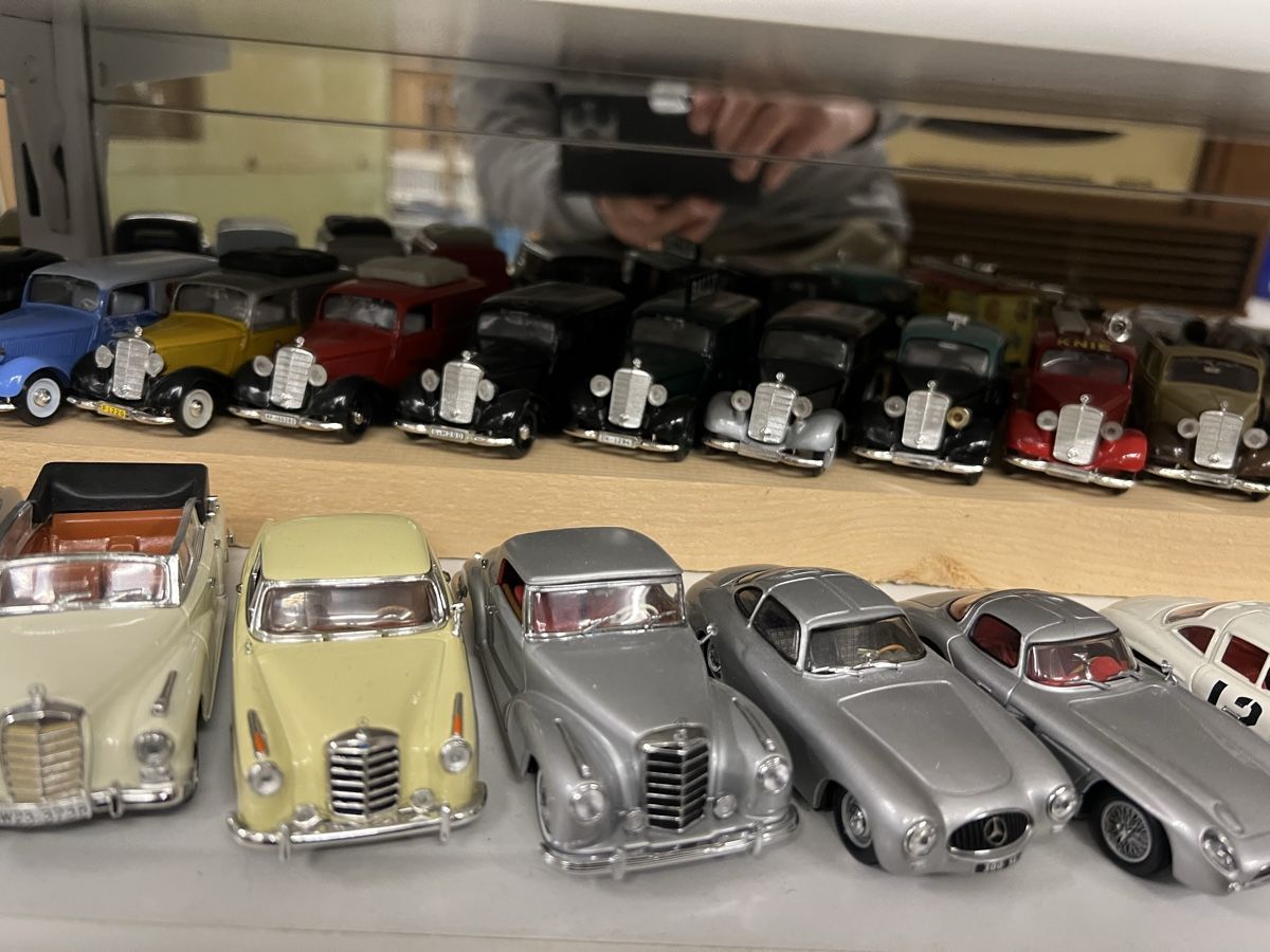 Mercedes-Benz Modellini d'auto: 90 Mercedes 1/43 Modellautos – Usato da Steffisburg venduto da gfell2 3