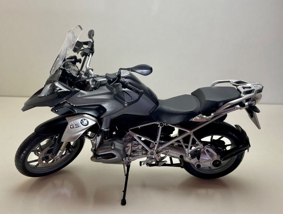 BMW R1250 GS Miniaturmodell 1:12 (Gebraucht) in Zürich für CHF 20 – nur ...