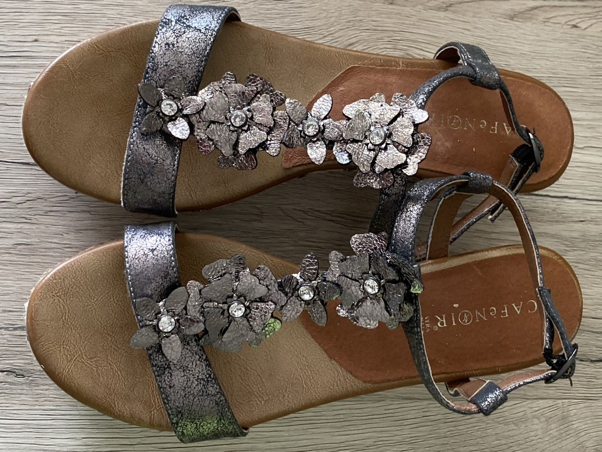 Scarpe da donna: Sandalen hoch – Nuovo (secondo la descrizione) da Thun venduto da reb_qd7f 2