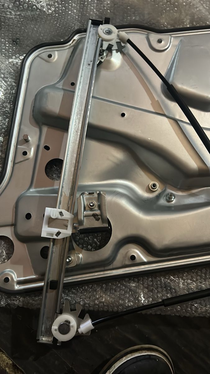 Volkswagen Alle Autoersatzteile: VW Golf 4 Fenstermechanismus – Neu (gemäss Beschreibung) aus Gampelen von ste_r6hj 5