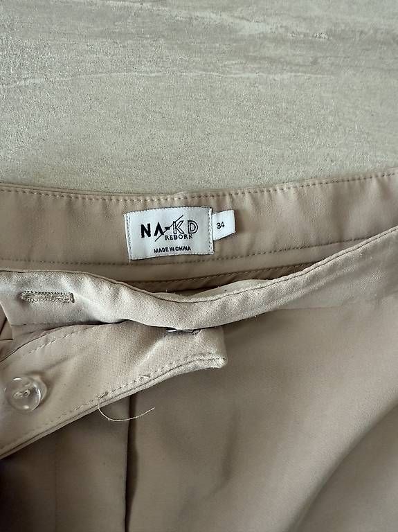 Pantaloni: Na-kd Stoffhose – Usato da Zwingen venduto da KatjaM 3