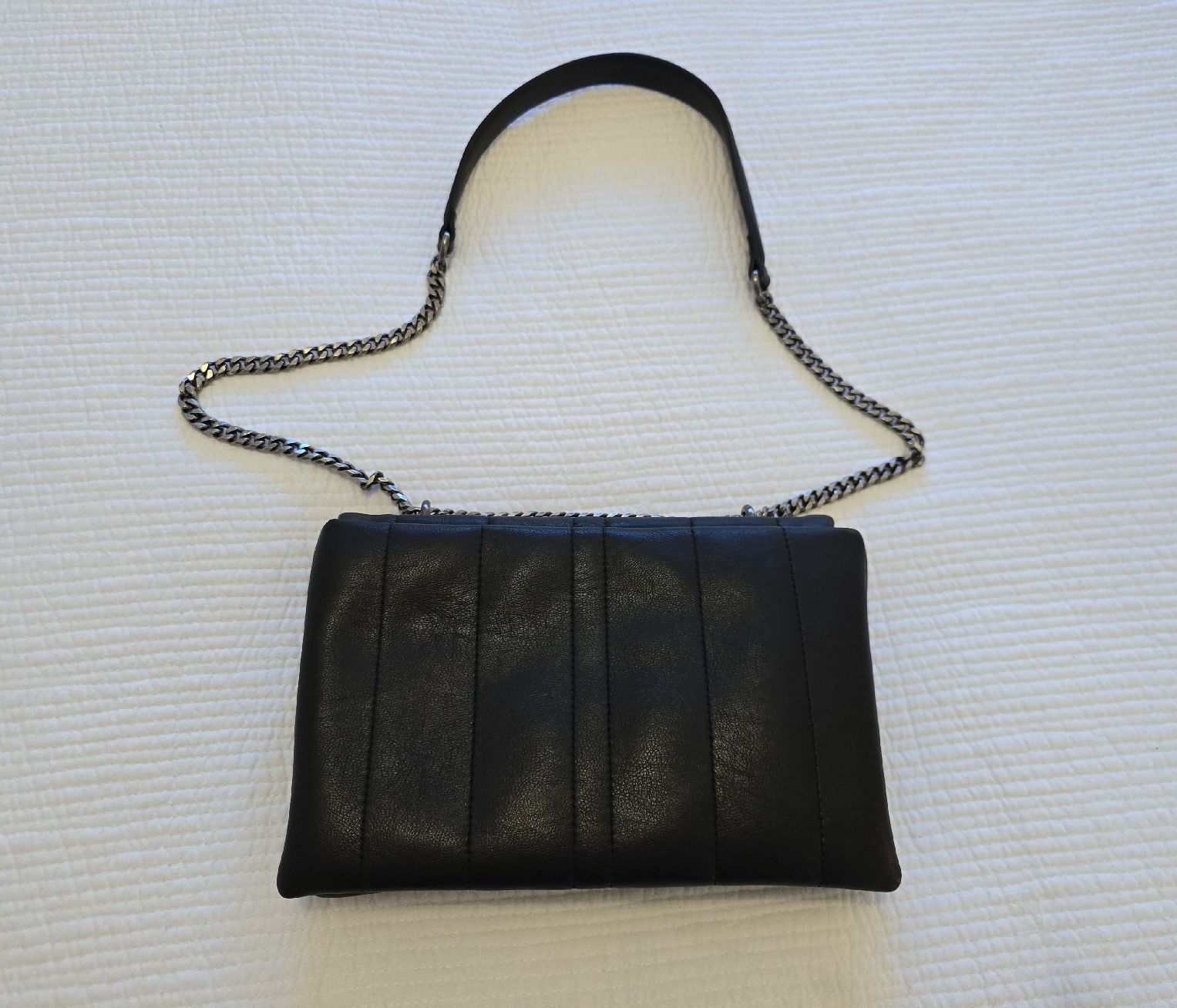 Zara Borse da donna: Sac noir Zara, chaîne argentée – Nuovo (secondo la descrizione) da Genève venduto da cec_d6pg 1