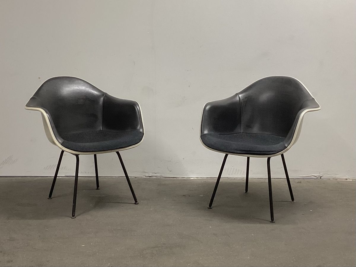 Eames Poltrone: Shell H-Base Armlehnsessel: Charles und Ray Eames – Usato da Burgdorf venduto da swintila