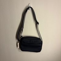 Lacoste Sidebag (Navy)