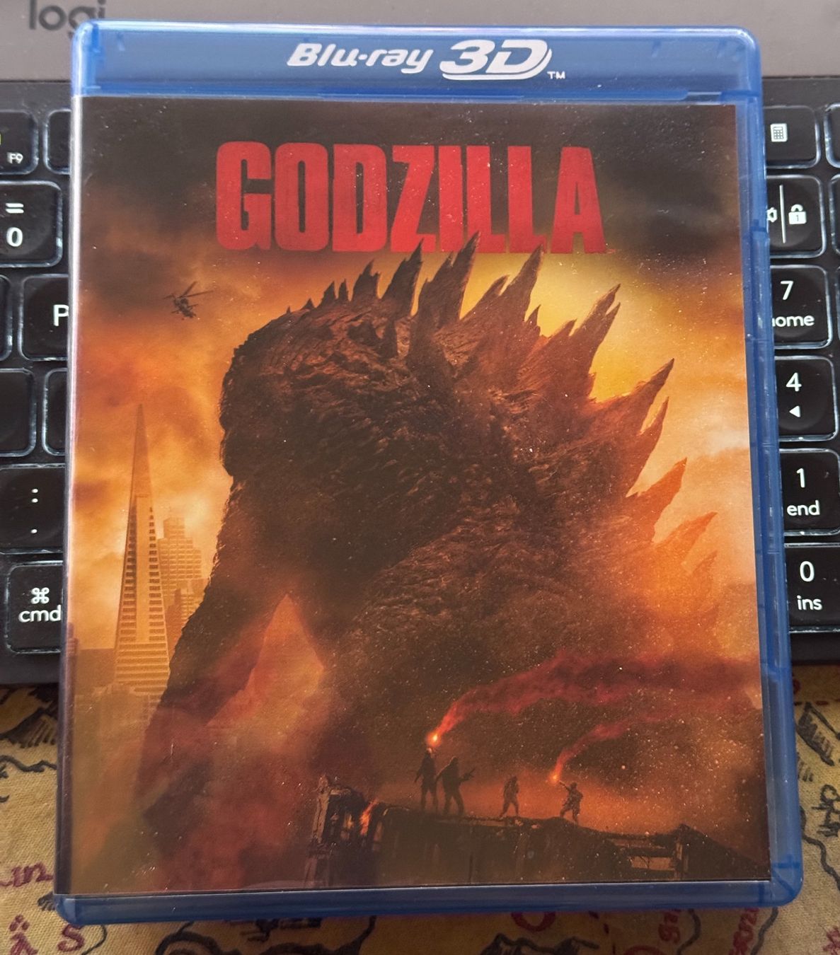 Tutti i DVDs: Godzilla (2014) - Blu-ray 3D + Blu-ray 2D + DVD – Usato da Semsales venduto da __Florian__ 1