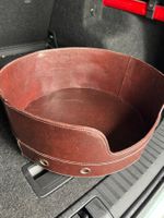 Schickes Hundebett / Katzenbett aus Leder - Neu