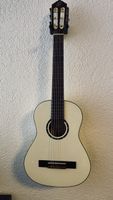 Ortega 1/2 Gitarre klassisch R121