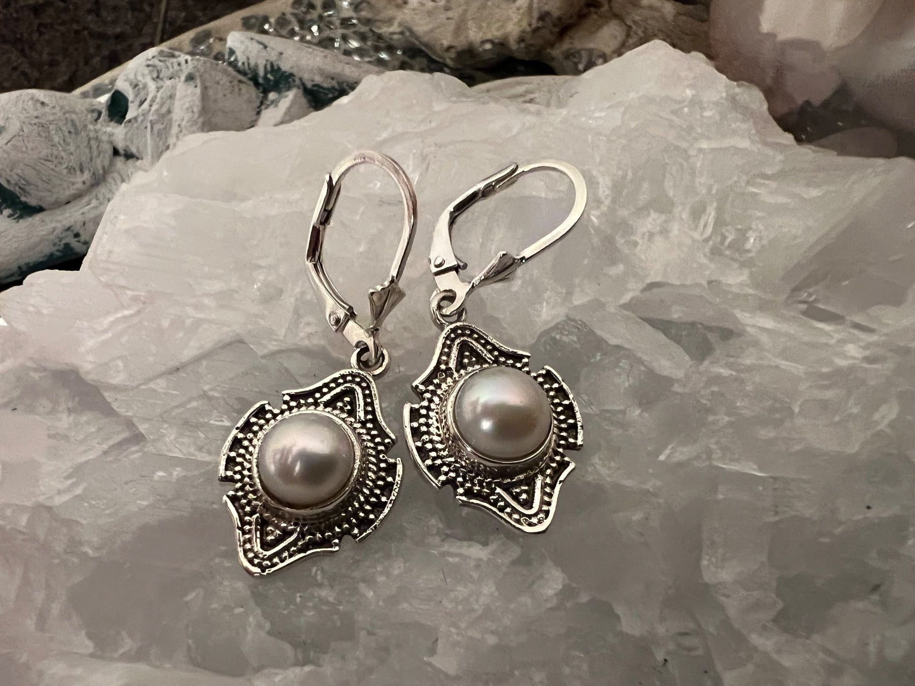 Orecchini pendenti & Orecchini a lobo: Ohrhänger Sterling Silber mit Mabe Perlen weiss - Ornamente – Nuovo (secondo la descrizione) da Bern venduto da Jiffy