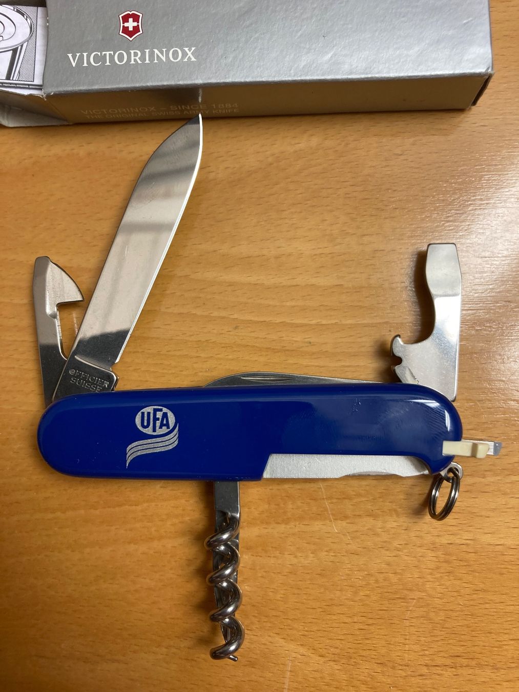 Victorinox Couteaux de poche: UFA Victorinox original verpacktes Sackmesser – Neuf avec emballage d'origine à Wängi par Kaesli