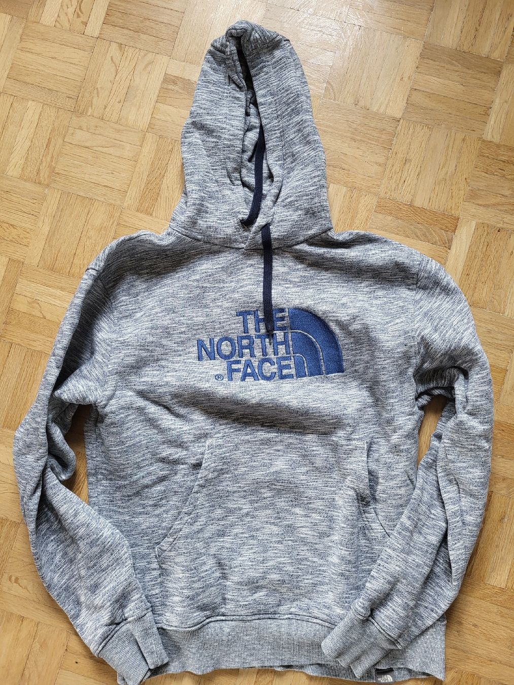 North Face Pullover & Sweatshirts: The North Face Pullover – Gebraucht aus stäfa von brandy66