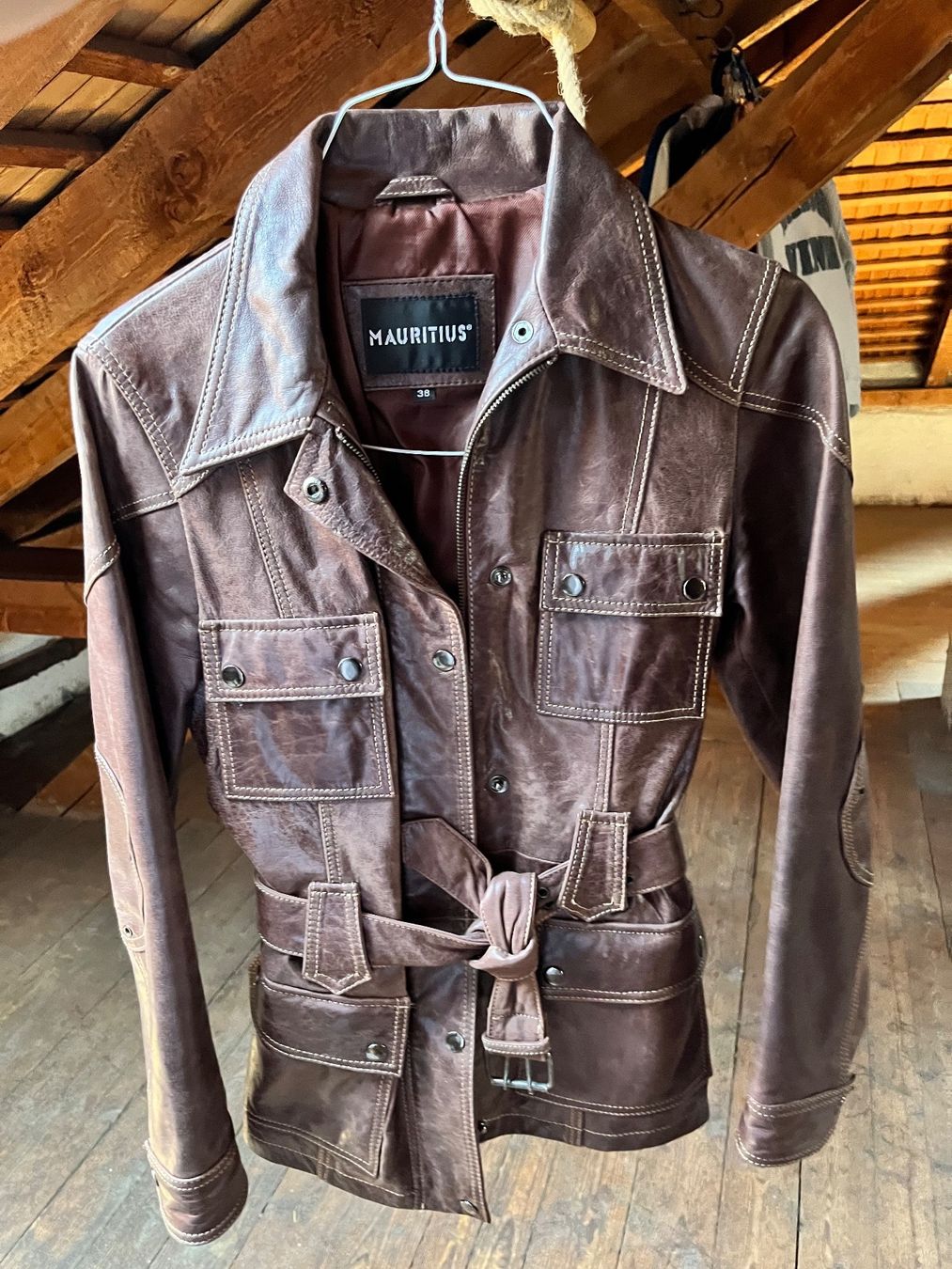 Vestes: Lederjacke / Mauritius / Echtleder – D'occasion à Zürich par lis_mg6t