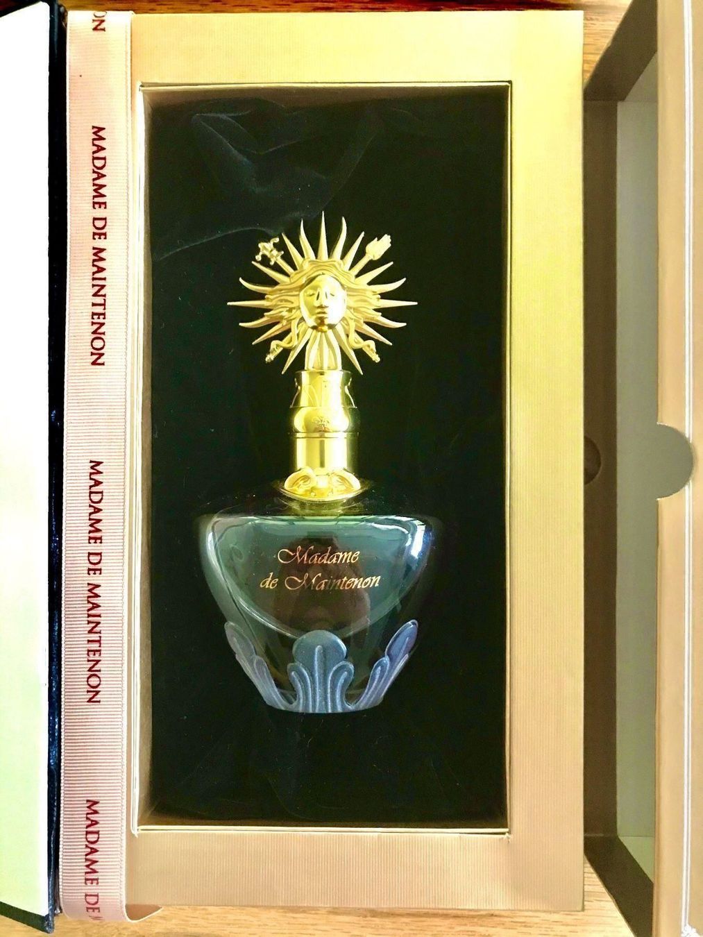 Parfum & Eau de Toilette: Château de Versailles - M. de Maintenon – Gebraucht aus Ehrendingen von nana99 1