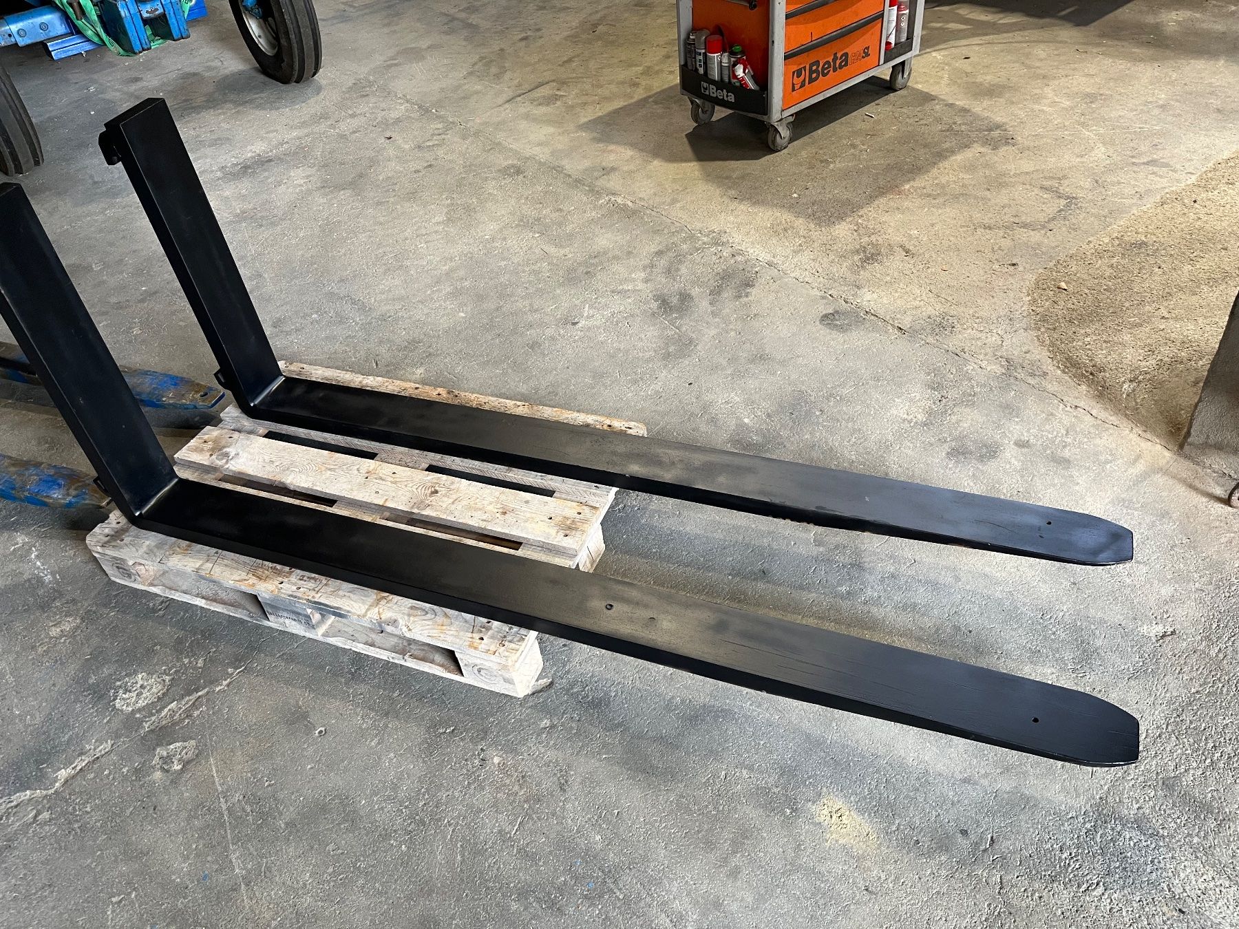 Carrelli elevatori e a forche: Fourche à palettes FEM4 2,2m – Usato da Bioley-Magnoux venduto da Salvo25 8