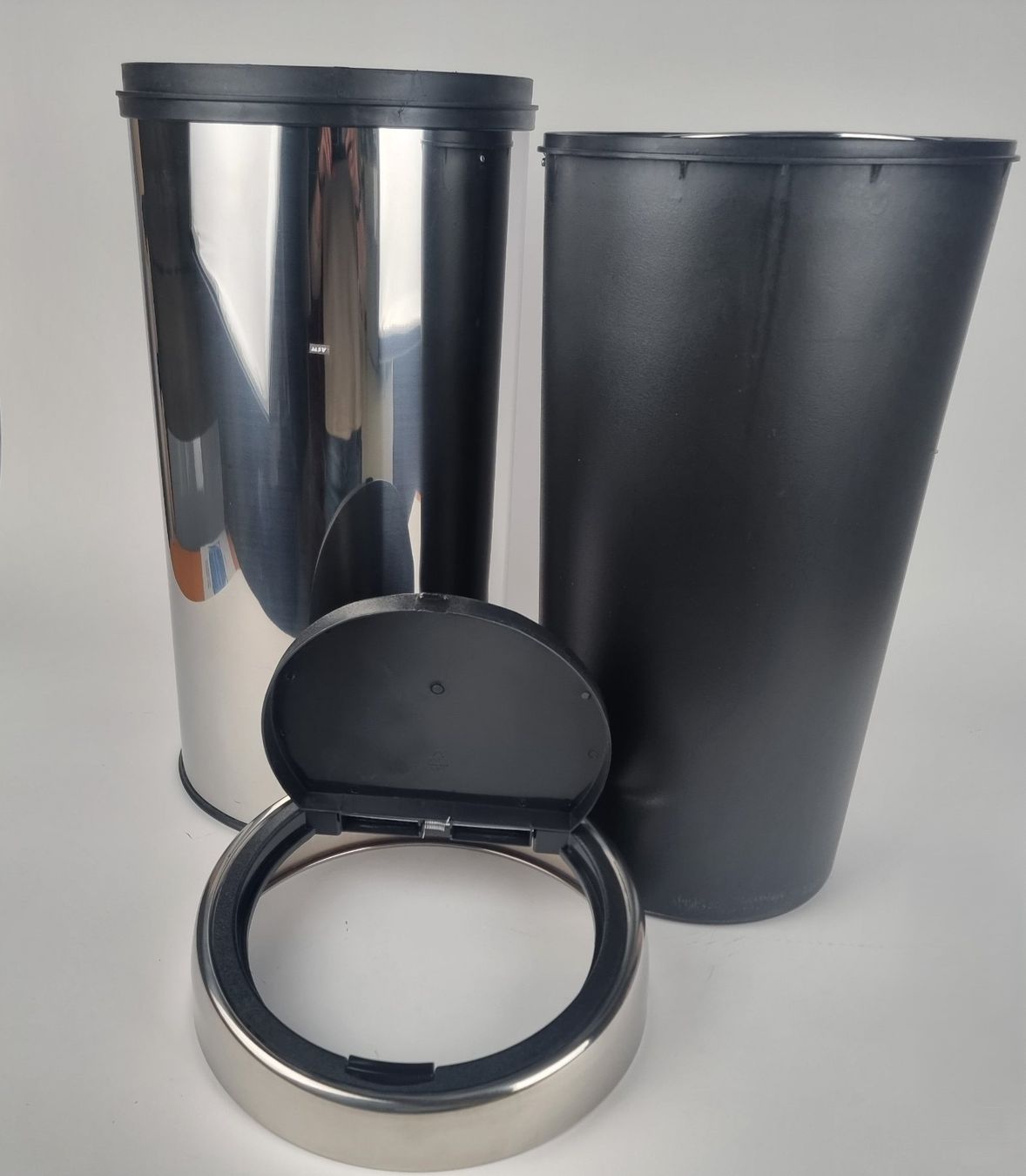 Cestini per rifiuti: Edelstahl Mülleimer 30L 31x65 – Usato da Urtenen-Schönbühl venduto da Restwert_Schoenbuehl 5