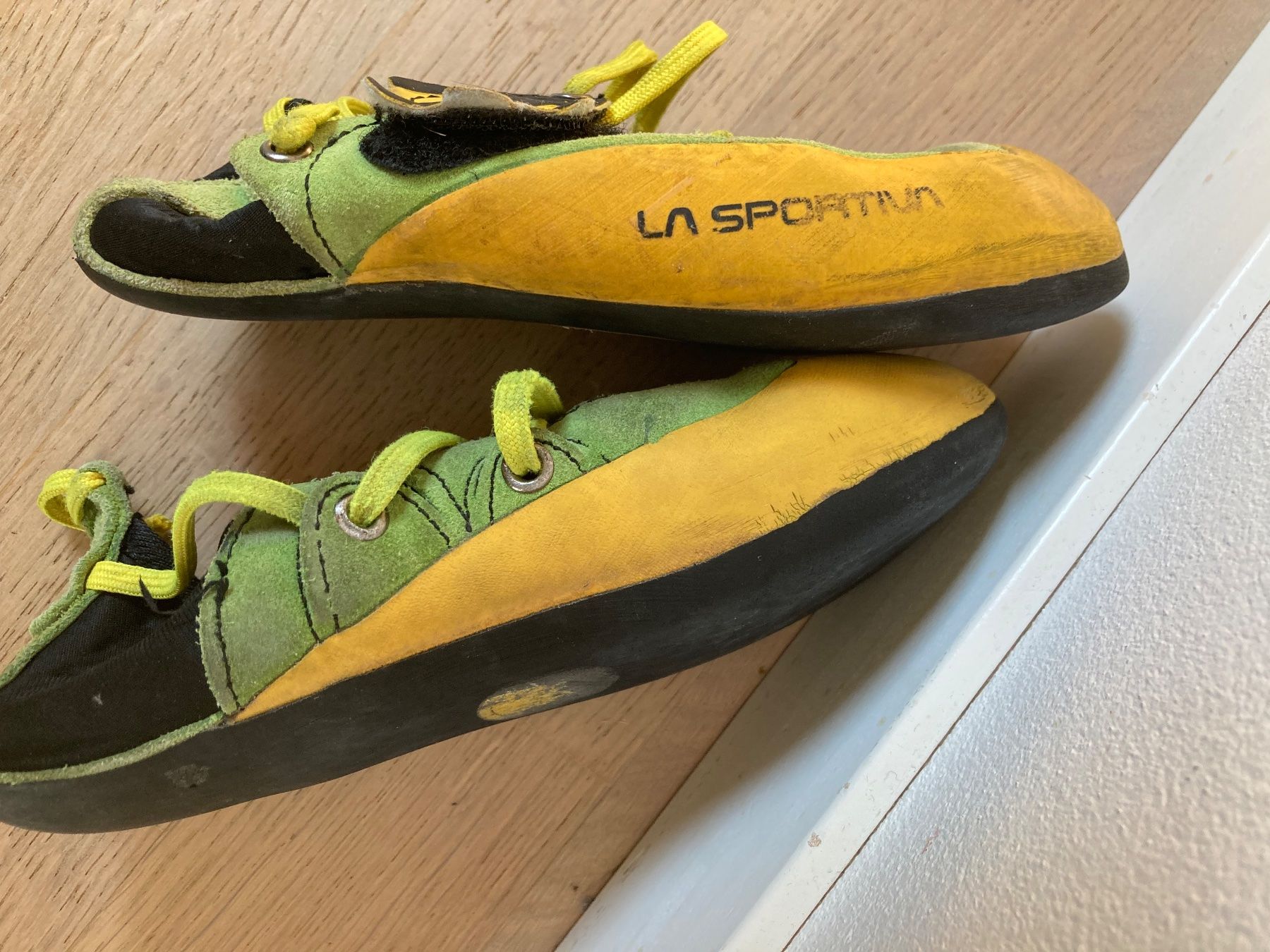 Chaussures garçon: Kletterschuhe Stick-it Grösse 32-33 – D'occasion à Köniz par Hollis01 4