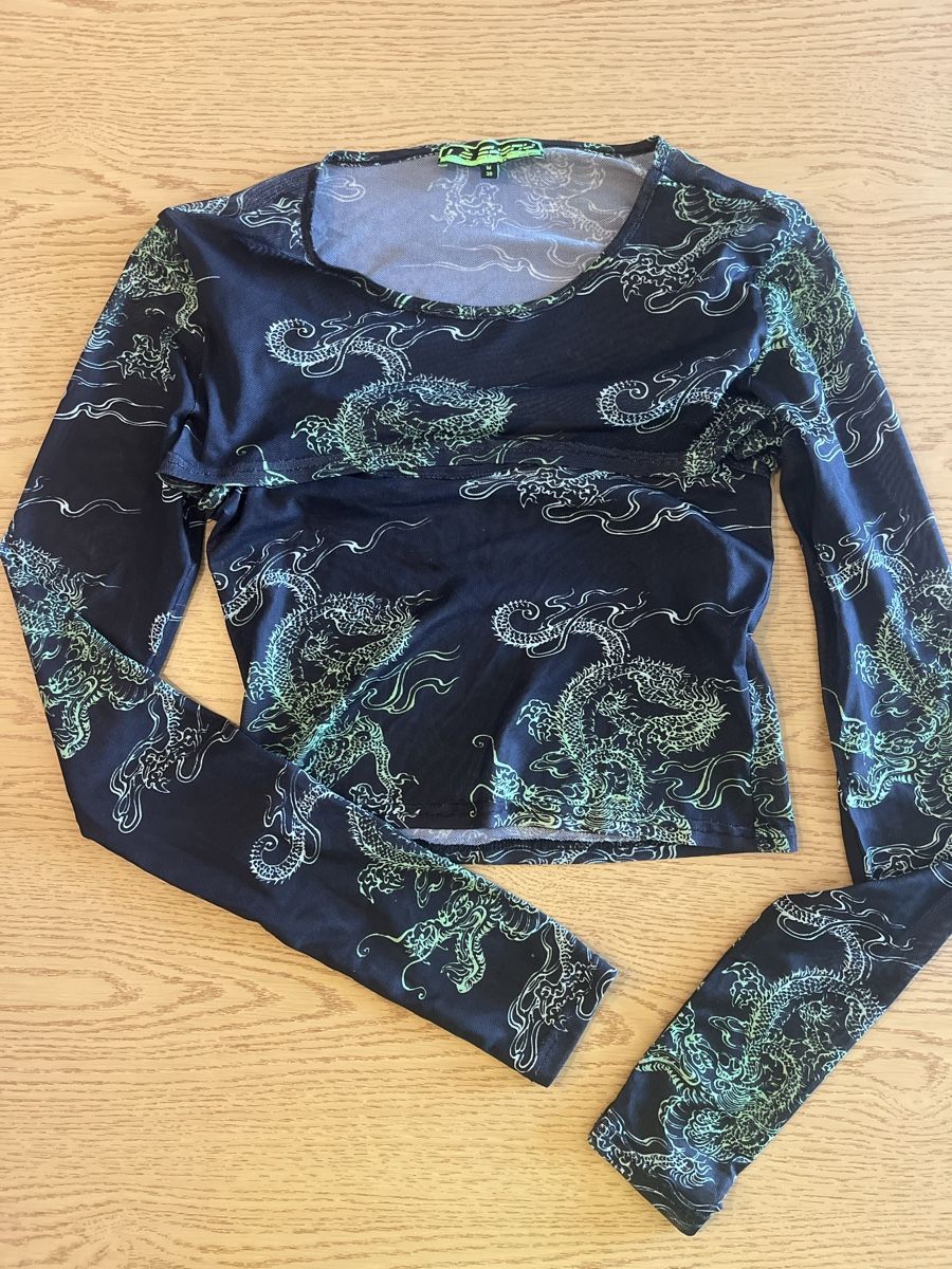 Top: Pull transparent  – Usato da Courgenay venduto da tat_w5vc 1