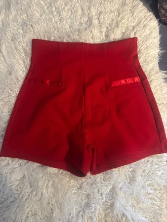 ❤️ Elegante High-Waist Shorts von TALLY WEiJL – Grösse 36