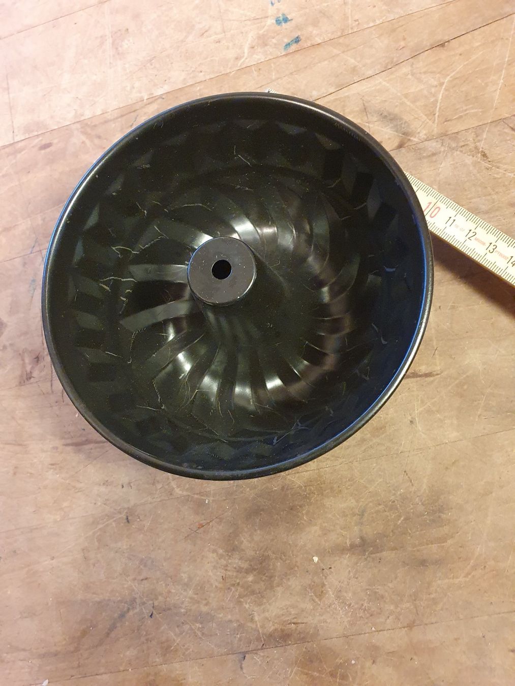 Teglie da forno: Gugelopfform 13 cm Durchmesser – Usato da Zürich venduto da loosebone 1