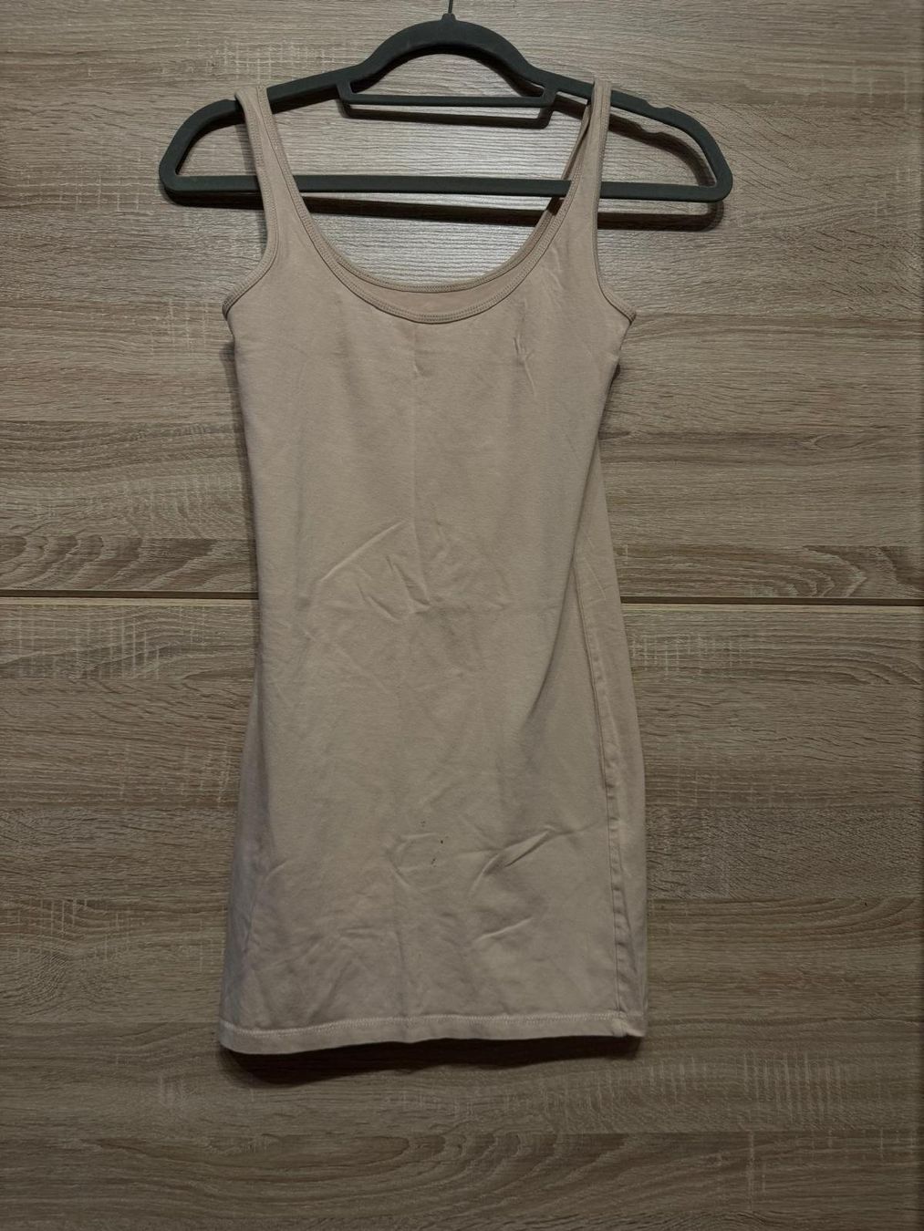 Top: Long débardeur beige – Usato da Montreux venduto da Iza_81199 2