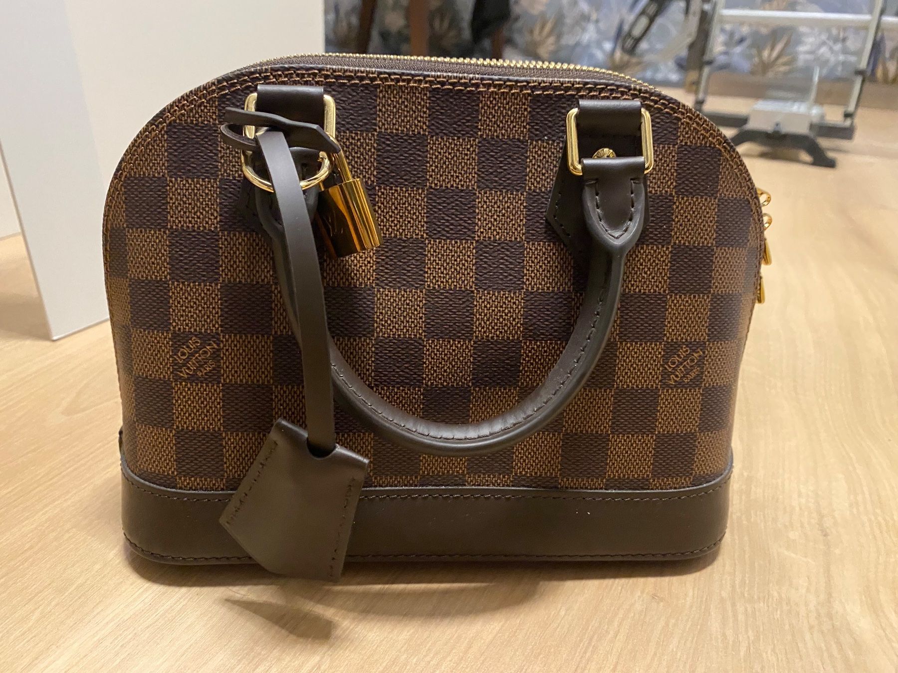 Louis Vuitton Borse da donna: Louis Vuitton Alma BB – Nuovo e nell'imballaggio originale da Sion venduto da lam_hnb8 1