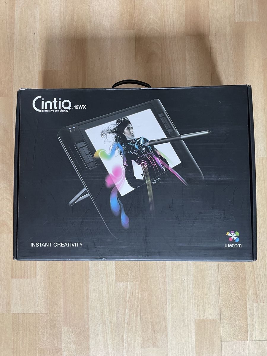 Wacom Cintiq 21UX Ecran TFT interactif à stylet 21,3 Tablette