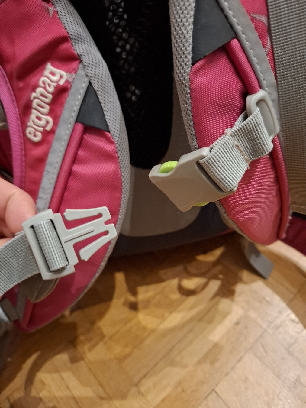 Ergobag Borse & Zaini: Ergobag Pack CinBärella Schulrucksack Set Pink mit Zubehör – Usato da Rombach venduto da Circlelove 3