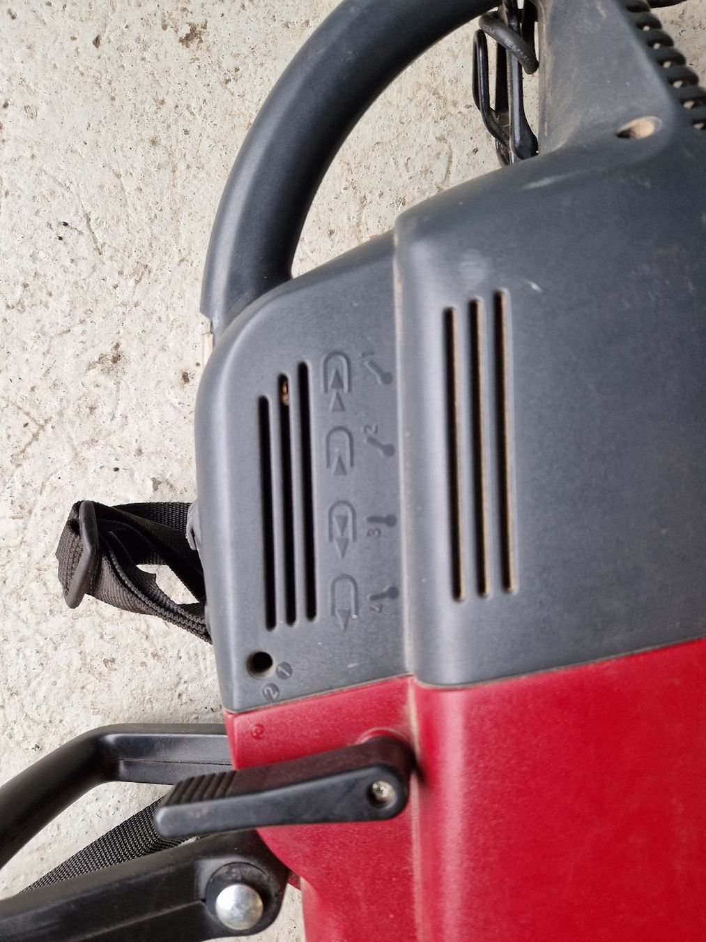 Soffiatori & Aspiratori per foglie: Laubbläser elektrisch – Usato da Schwarzenbach BE venduto da Caterpillar966 6