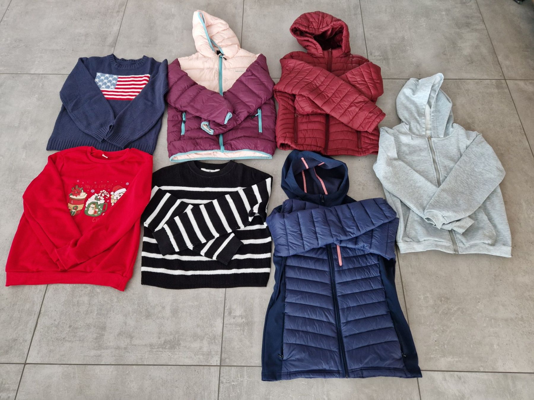 Lotti & Set di vestiti: Kleiderpaket Kinder Jacken und Pullover gemischt gebraucht – Usato da Dagmersellen venduto da ejord