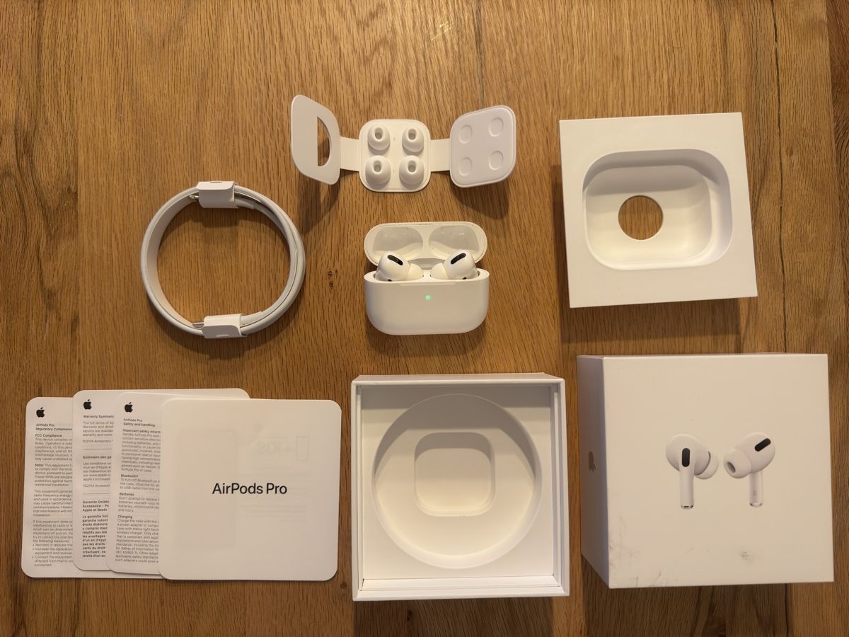 Apple Kopfhörer: AirPods Pro 1st Generation – Defekt aus Kloten von