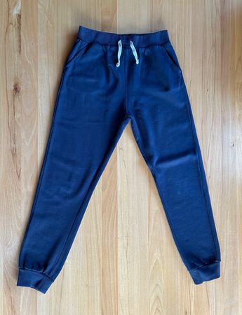 Dunkelblaue Kinder Trainerhose Grösse 134/140