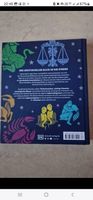 Astrologie- Buch  und Tarotkarten 
