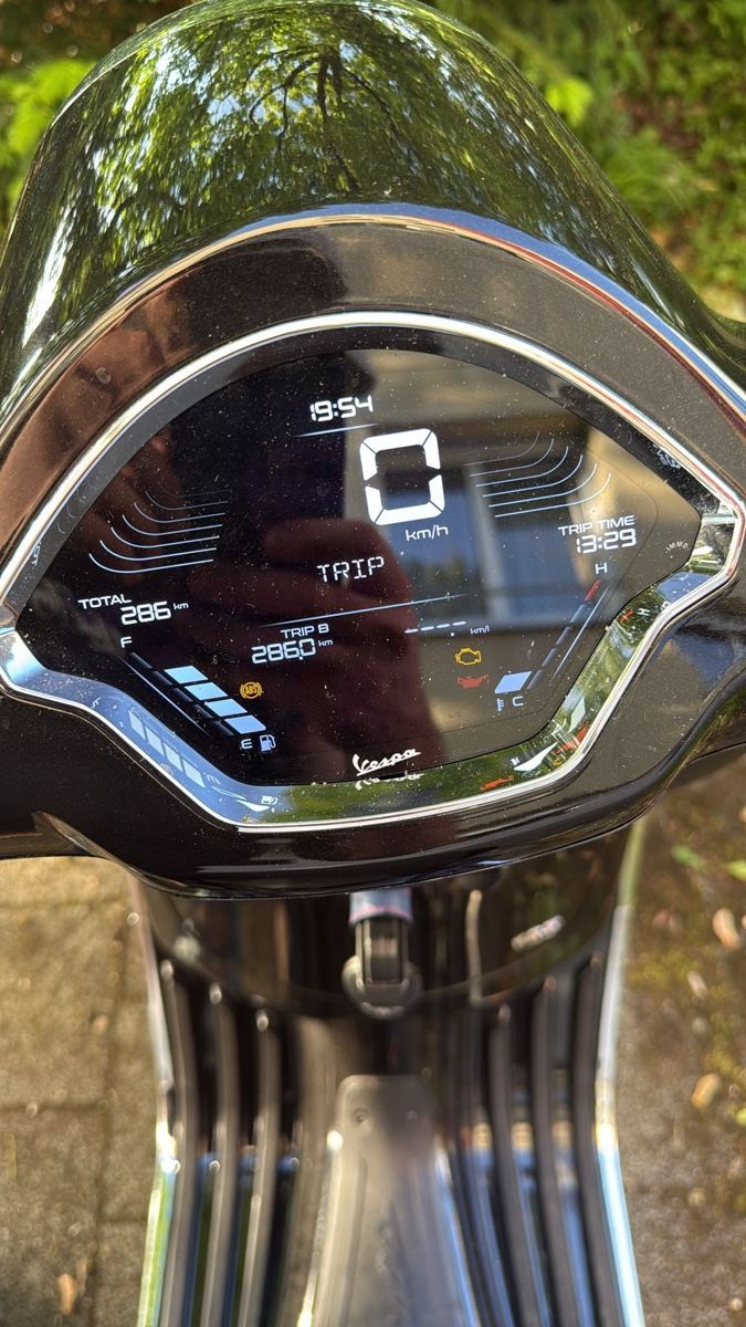 Vespa Scooter: Vespa Piaggio Primavera 125 Motorroller schwarz – Nuovo (secondo la descrizione) da Bern venduto da zna_866j 2