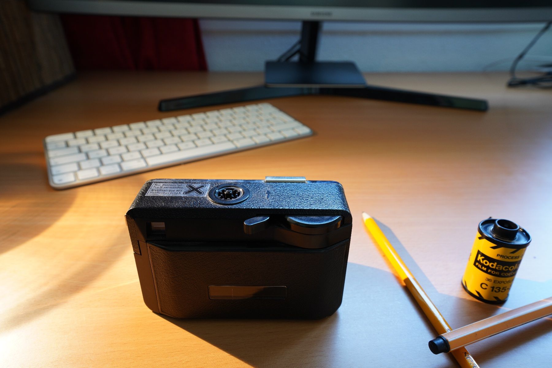 Kodak Fotocamera: Kodak Instamatic + Hülle – Usato da Dagmersellen venduto da sim_zqh8 4