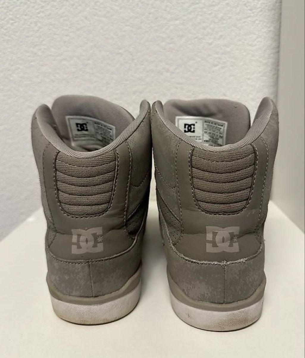 DC shoes Scarpe da uomo: Coole DC High-Top Sneaker in Grau, Grösse 37 – Usato da Wangen SZ venduto da Jaay_Sky 2
