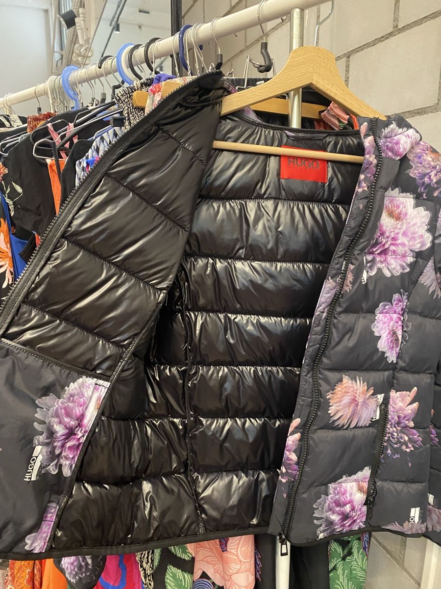 Hugo Boss Giacche: Hugo Boss Steppjacke, Grösse M – Nuovo (secondo la descrizione) da Ostermundigen venduto da summy73 2