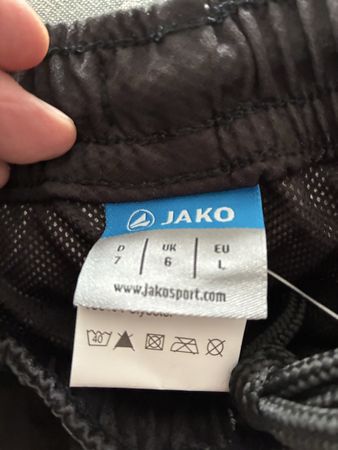 JAKO Fussball YB Shorts, Schwarz/Gelb, Grösse L, Neu!