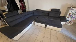 Sehr grosses Sofa