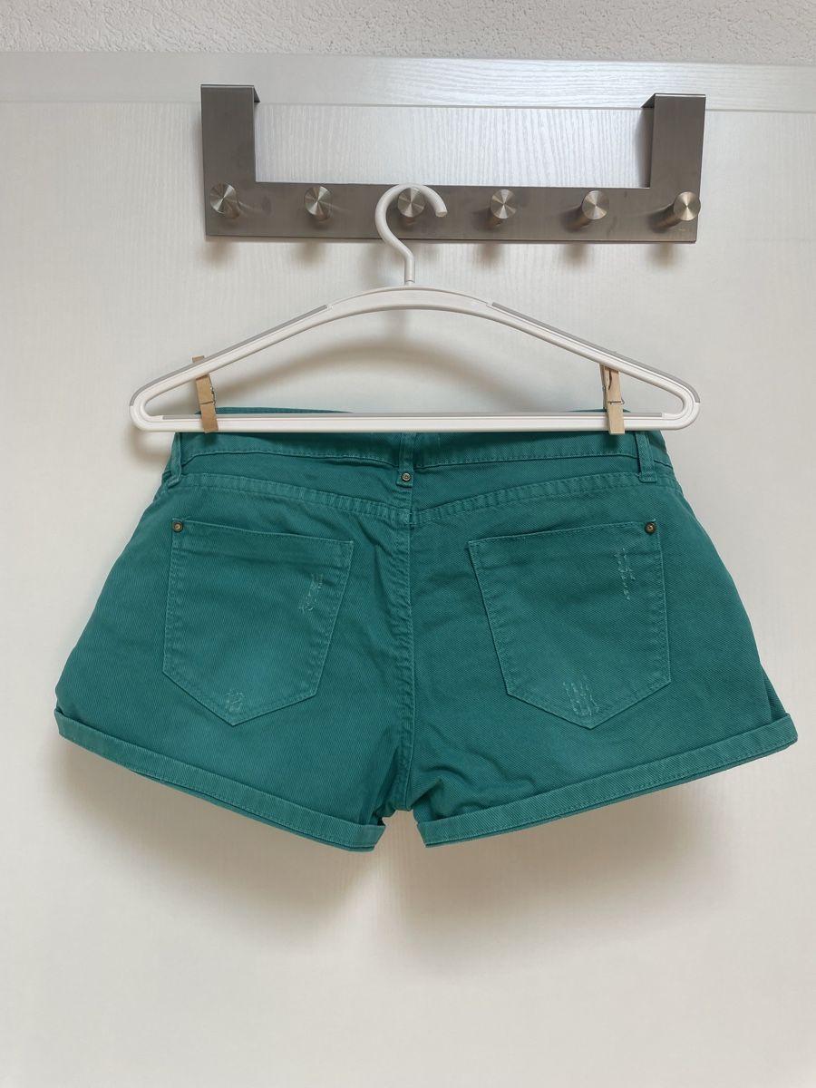 Pantalons: Short turquoise – D'occasion à Corgémont par Leane.Z 1