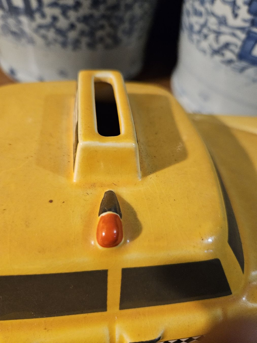 Kit di modellismo & Modellini statici: belle auto tirelire en céramique – Usato da Cortaillod venduto da lemaurice01 1