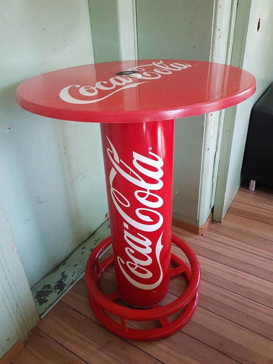 Schwerer & stabiler Coca Cola Stehtisch Kaufen auf Ricardo