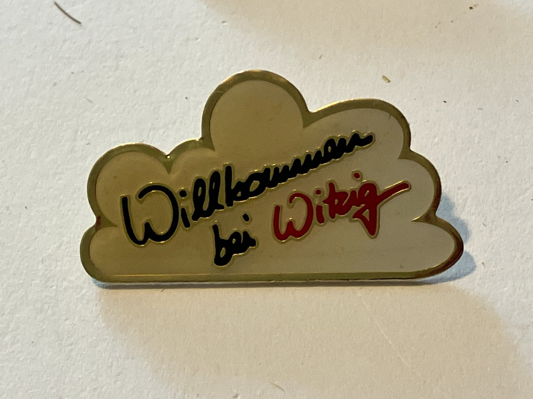 Placchette & Badge: 1 Pin Willkommen bei Witzig – Usato da Basel venduto da djwwpp
