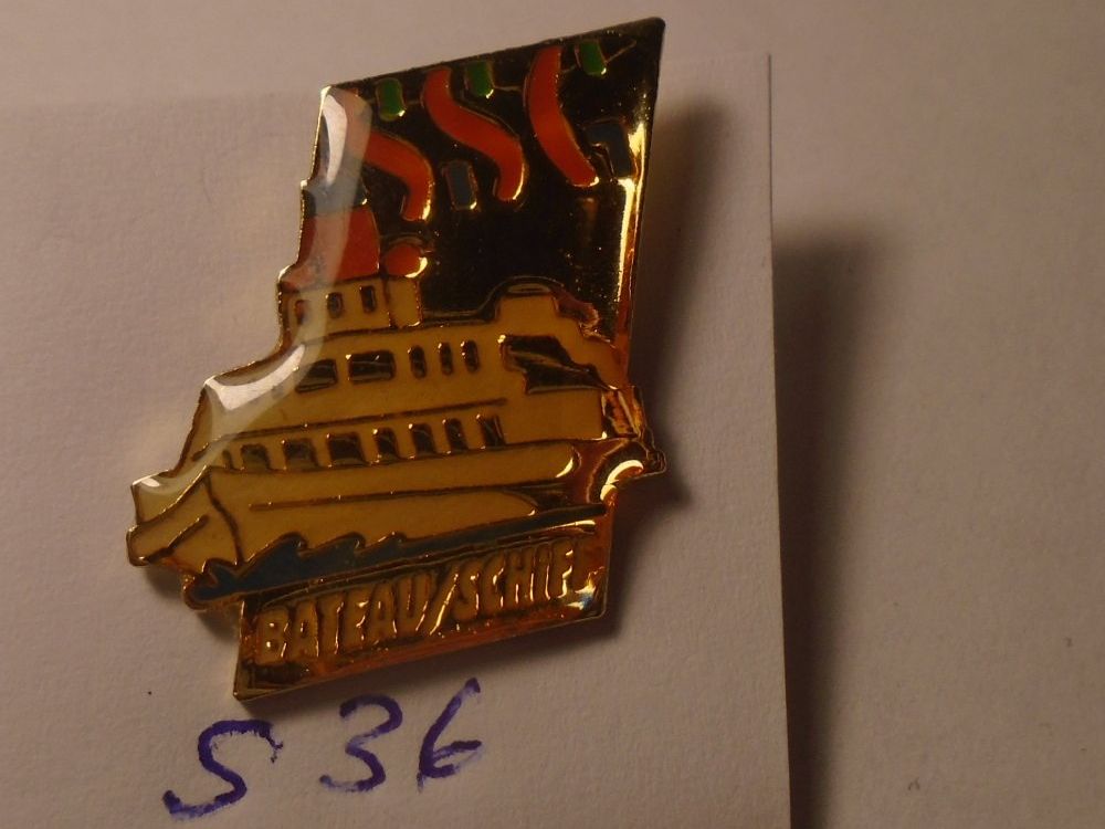 Placchette & Badge: 1 Schiffs-Pin (S36) – Usato da Winterthur venduto da Beli2000