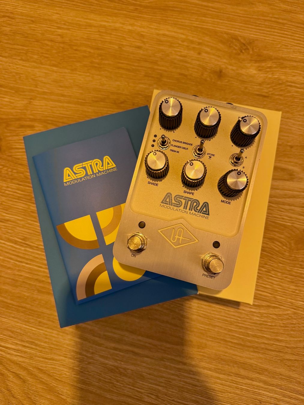 Universal Audio Strumenti musicali: Universal Audio UAFX Astra – Usato da Zürich venduto da luk_smb7