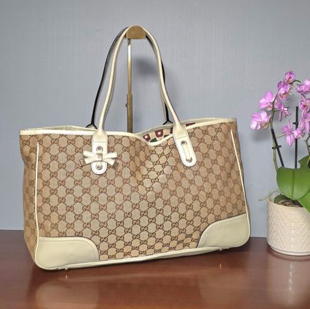 Gucci Tasche GG Canvas Leder beige weiss mit Schmetterling G